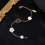 VAN CHE Women's Necklaces
