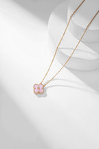 VAN CHE Women's Necklaces
