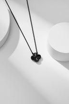 VAN CHE Women's Necklaces