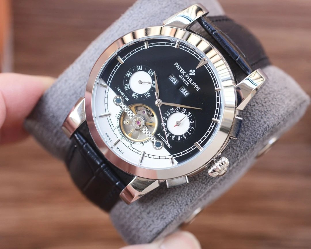 PAT PHIL WATCH (1)