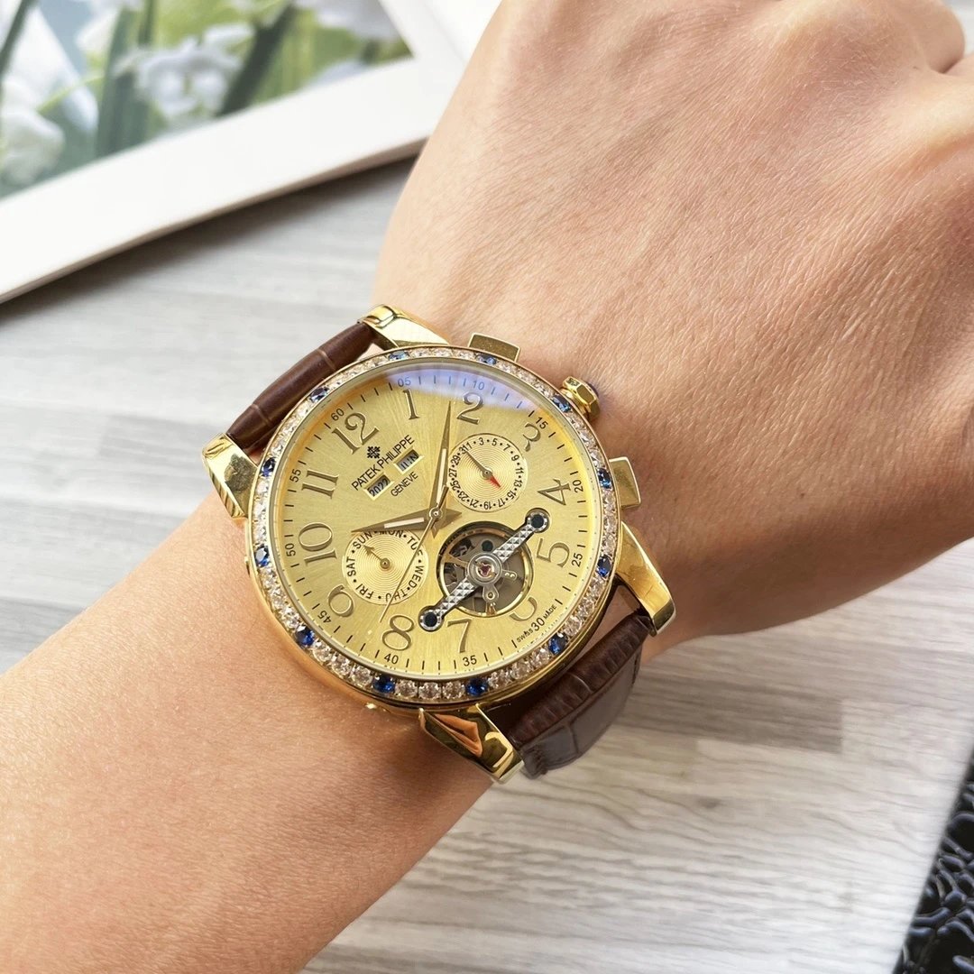 PAT PHIL WATCH (1)