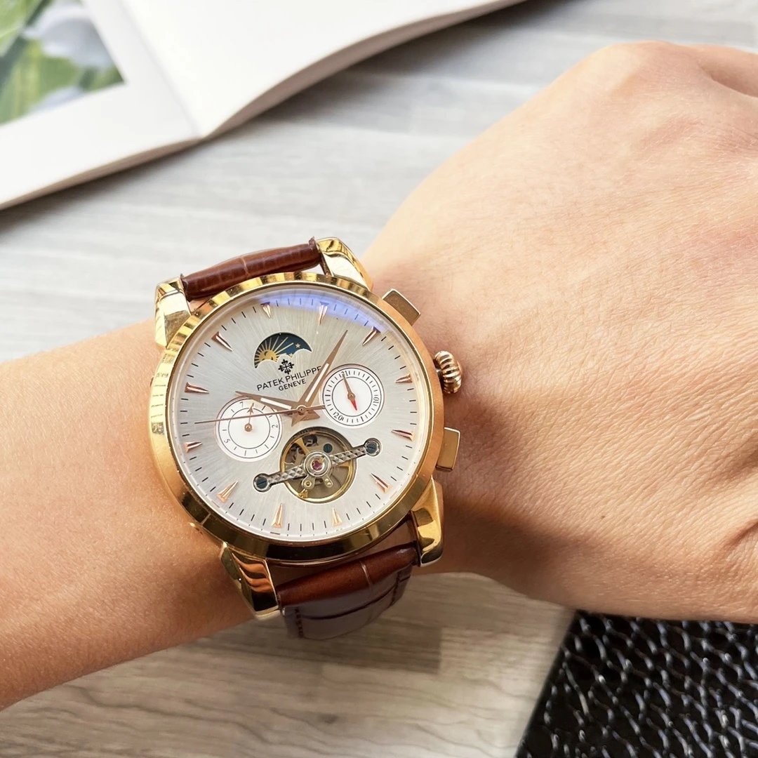 PAT PHIL WATCH (1)