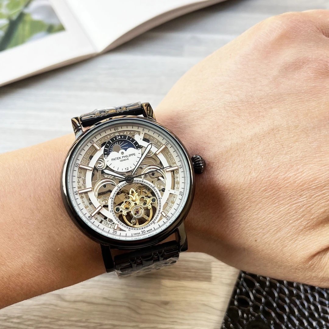 PAT PHIL WATCH (1)