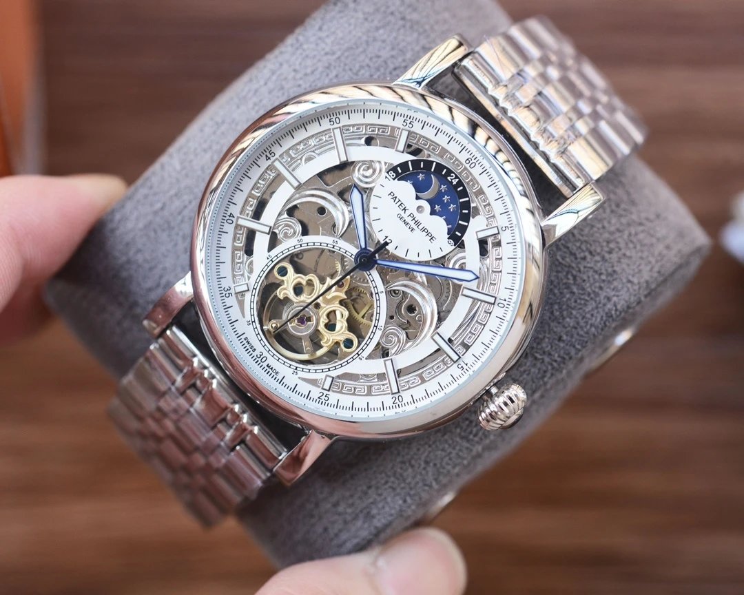 PAT PHIL WATCH (1)