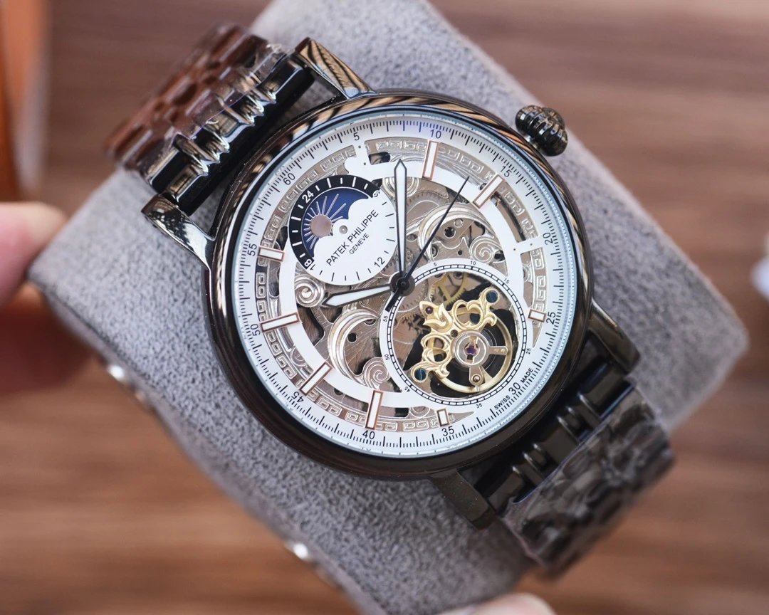 PAT PHIL WATCH (1)