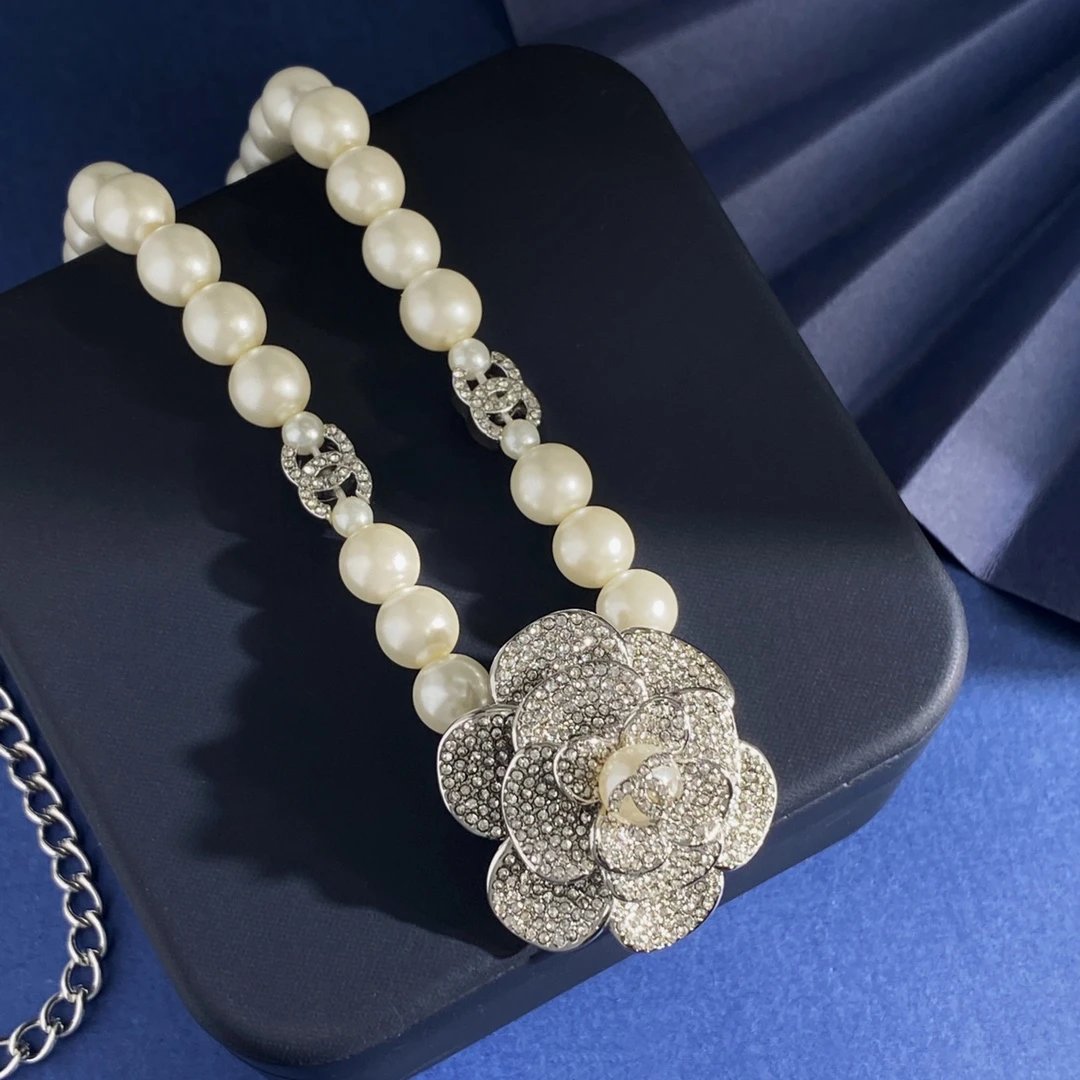 CHAN Women's Luxury Necklaces