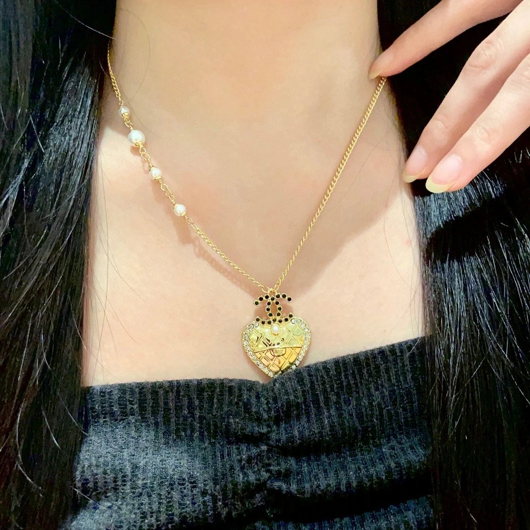 CHAN Women's Luxury Necklaces