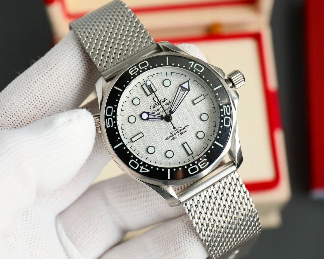 OME WATCH (1)