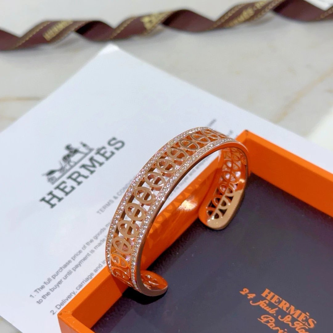 HERM Luxury Bracelets