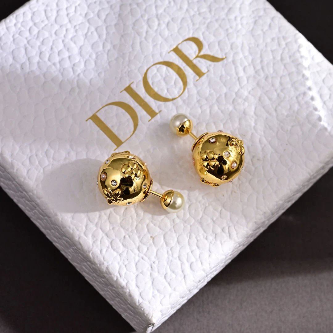 DIO Women's Luxury Earrings