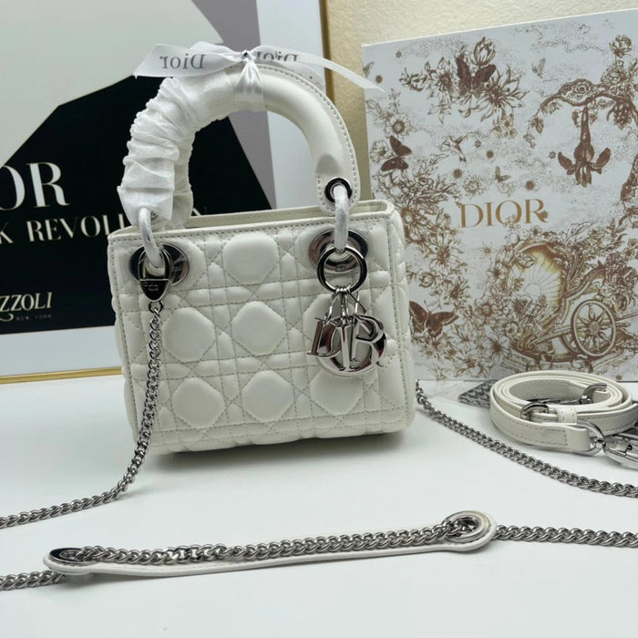 DIO Handbags (1)