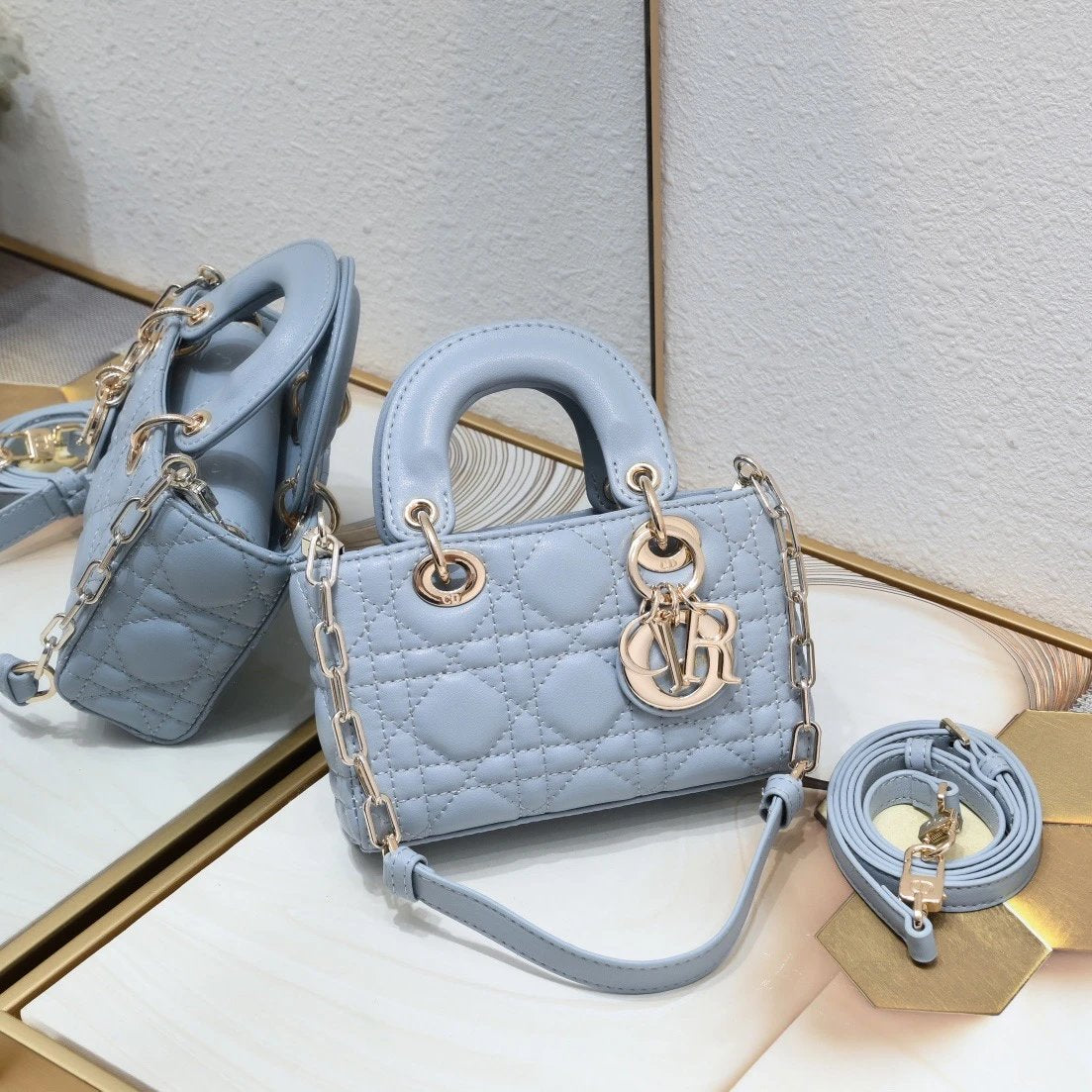 DIO Handbags (1)
