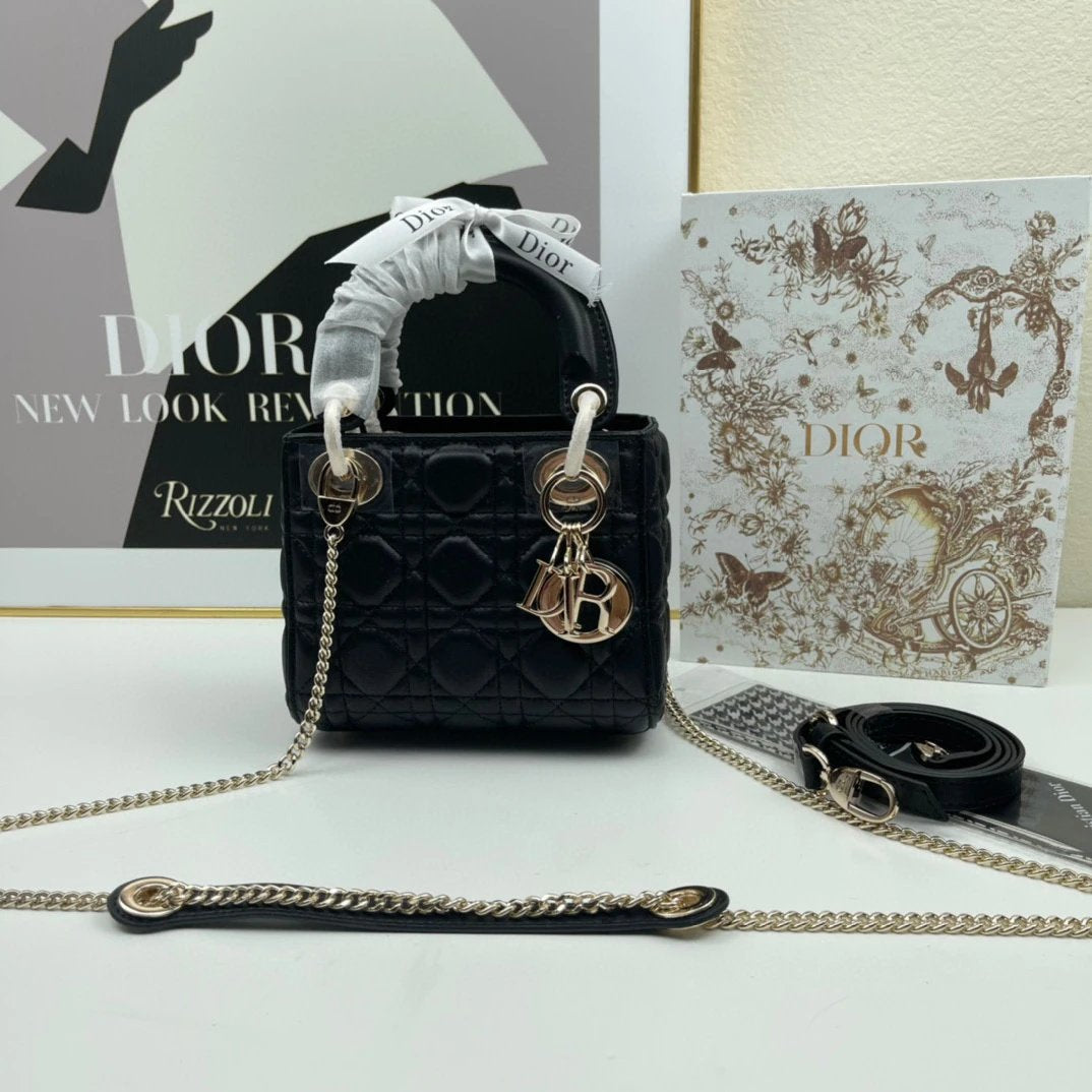 DIO Handbags (1)
