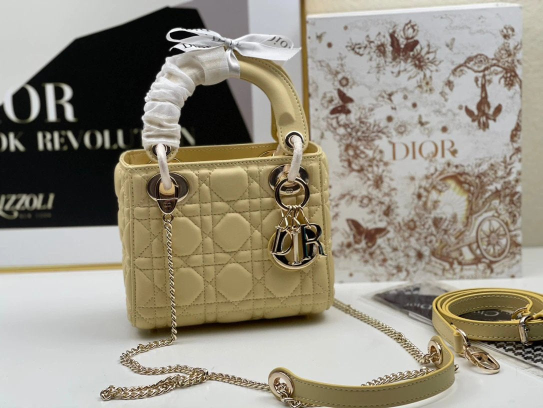 DIO Handbags (1)