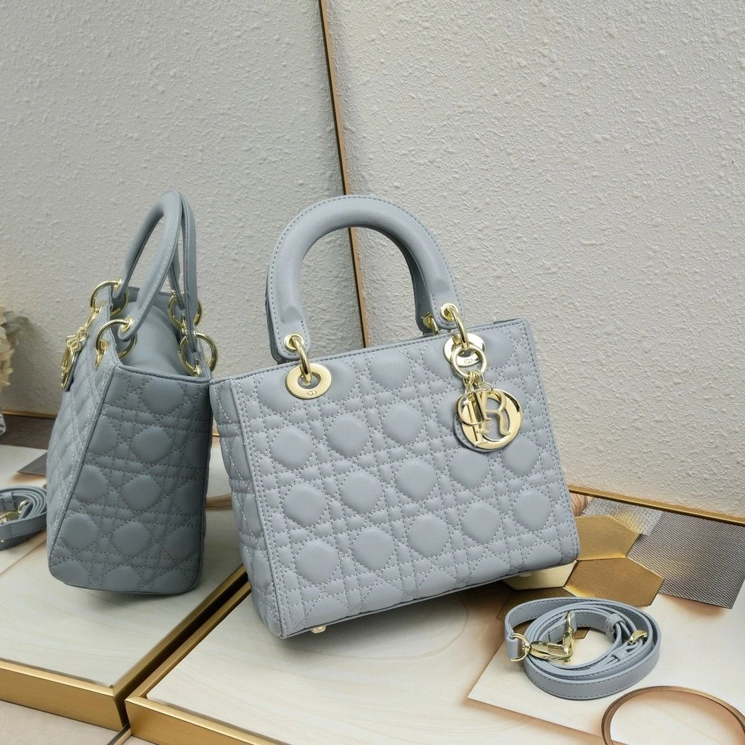DIO Handbags (1)
