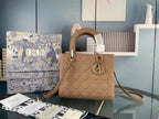 DIO Handbags (1)