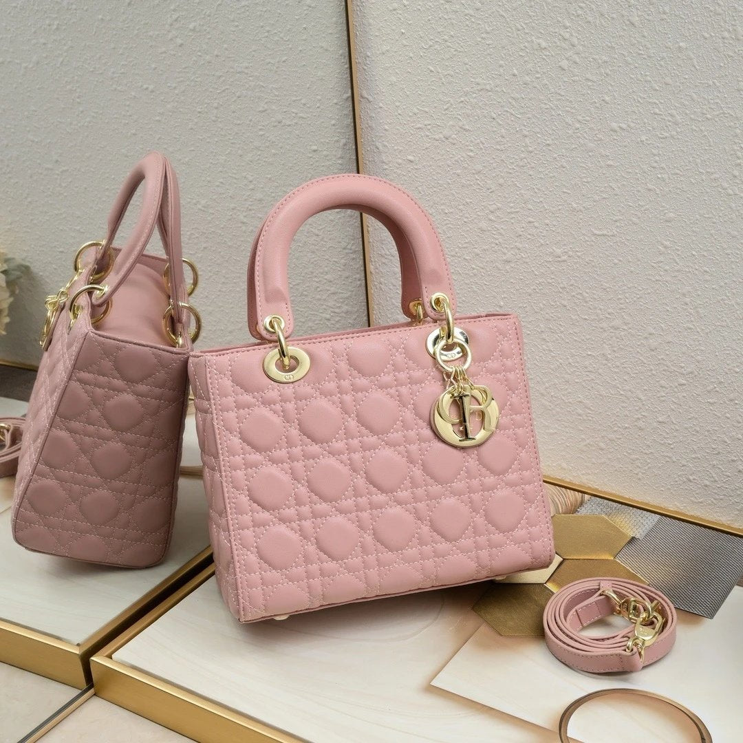 DIO Handbags (1)