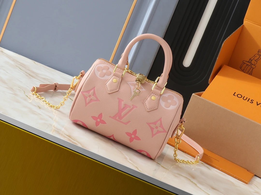 VL Handbags (24)