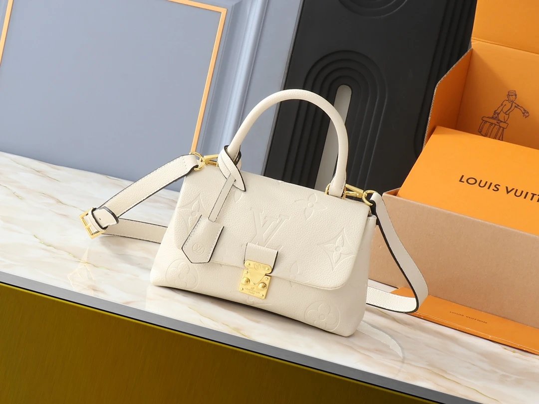 VL Handbags (24)