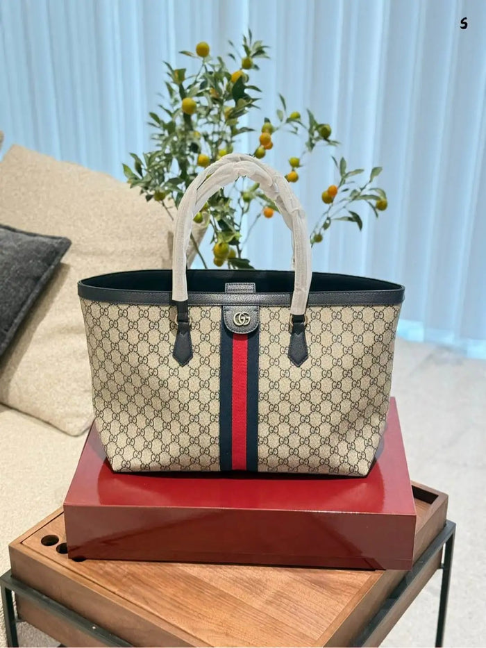 GUC Handbags (2)