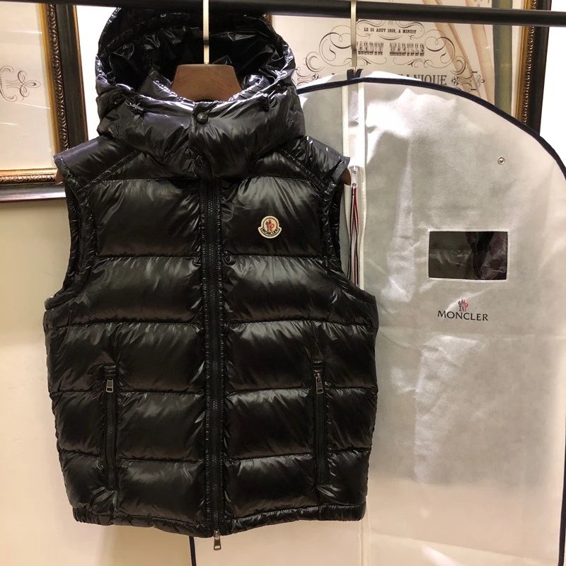 MONCL JACKET (3)