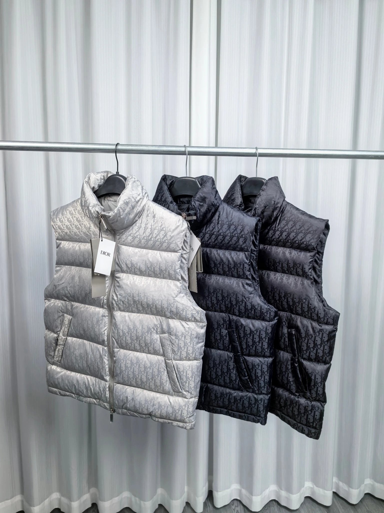 DIO Clothing Collar Down Vest