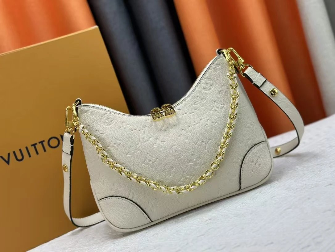 VL Handbags (8)