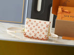 VL Crossbody Bags (20)