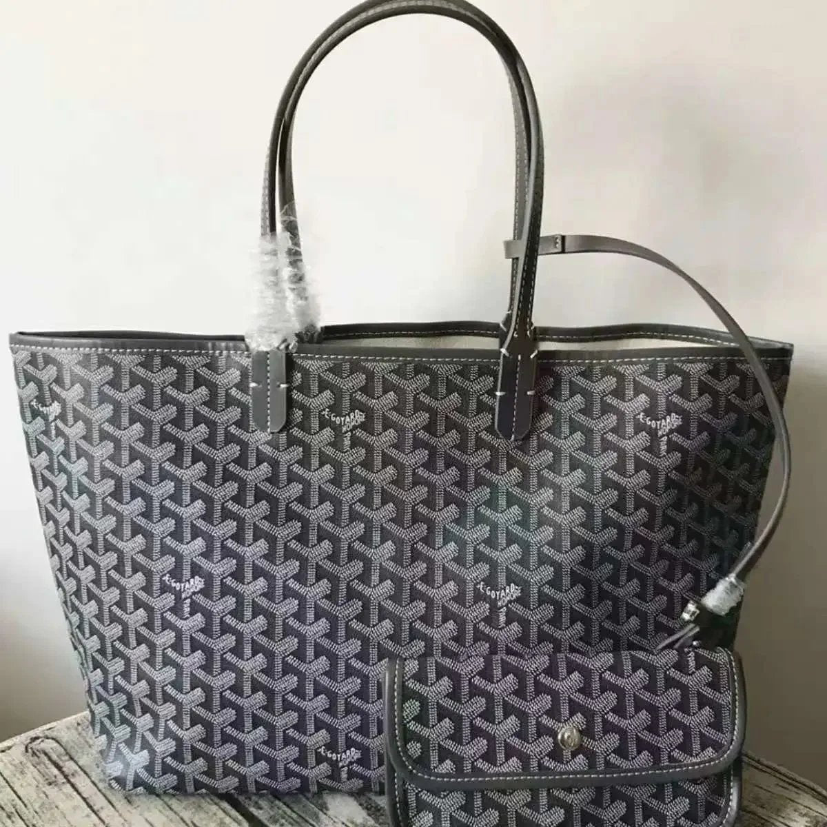 GOYRD Handbags (1) 26